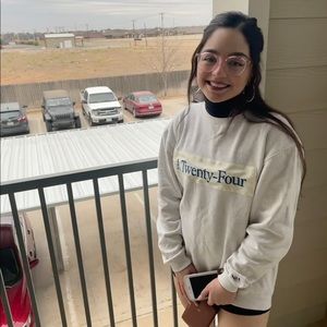 Meet your Posher, Vanessa